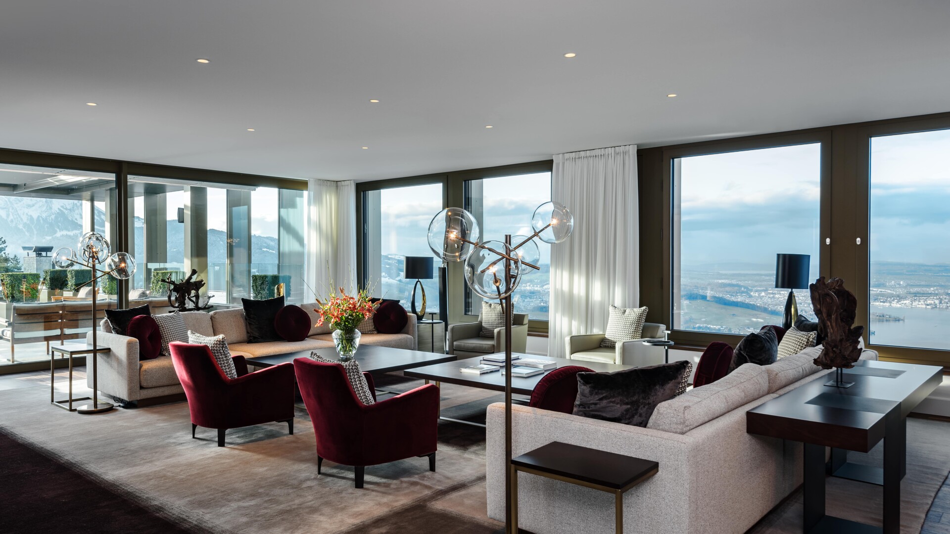 Contemporary Lake View Royal Suite